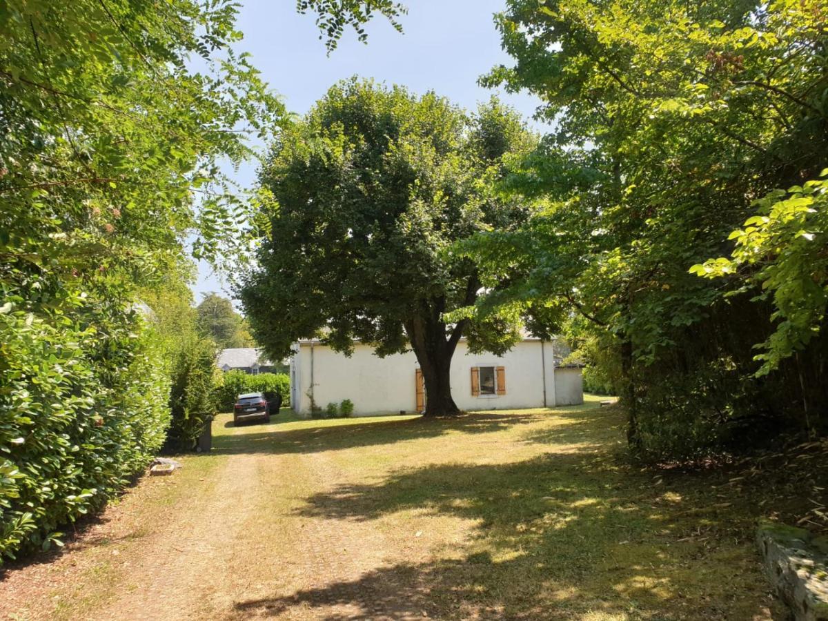 La bergerie, maison spacieuse avec grand jardin, vue sur les Pyrénées Lourdes Extérieur photo